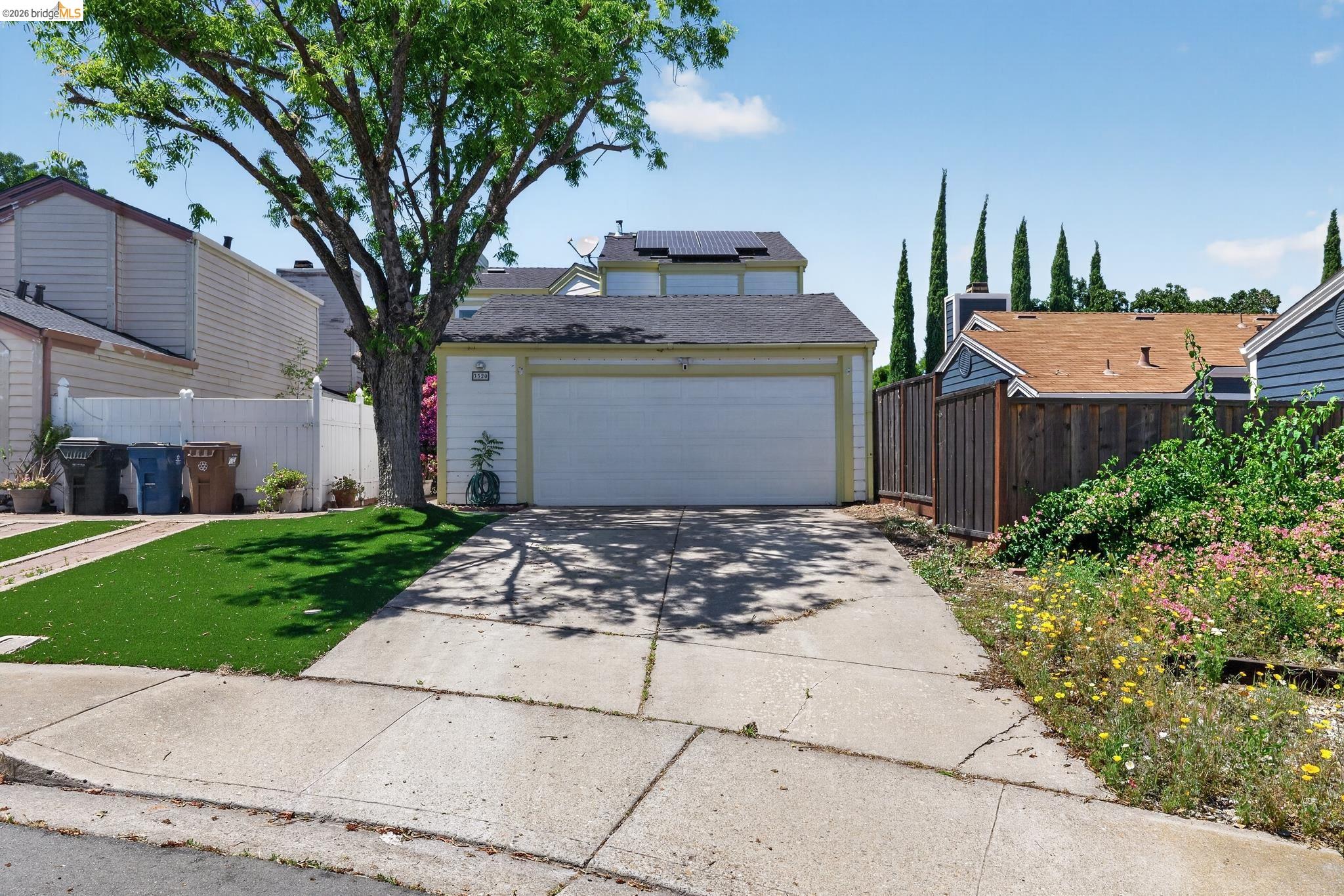 3320 Streamwood Ct