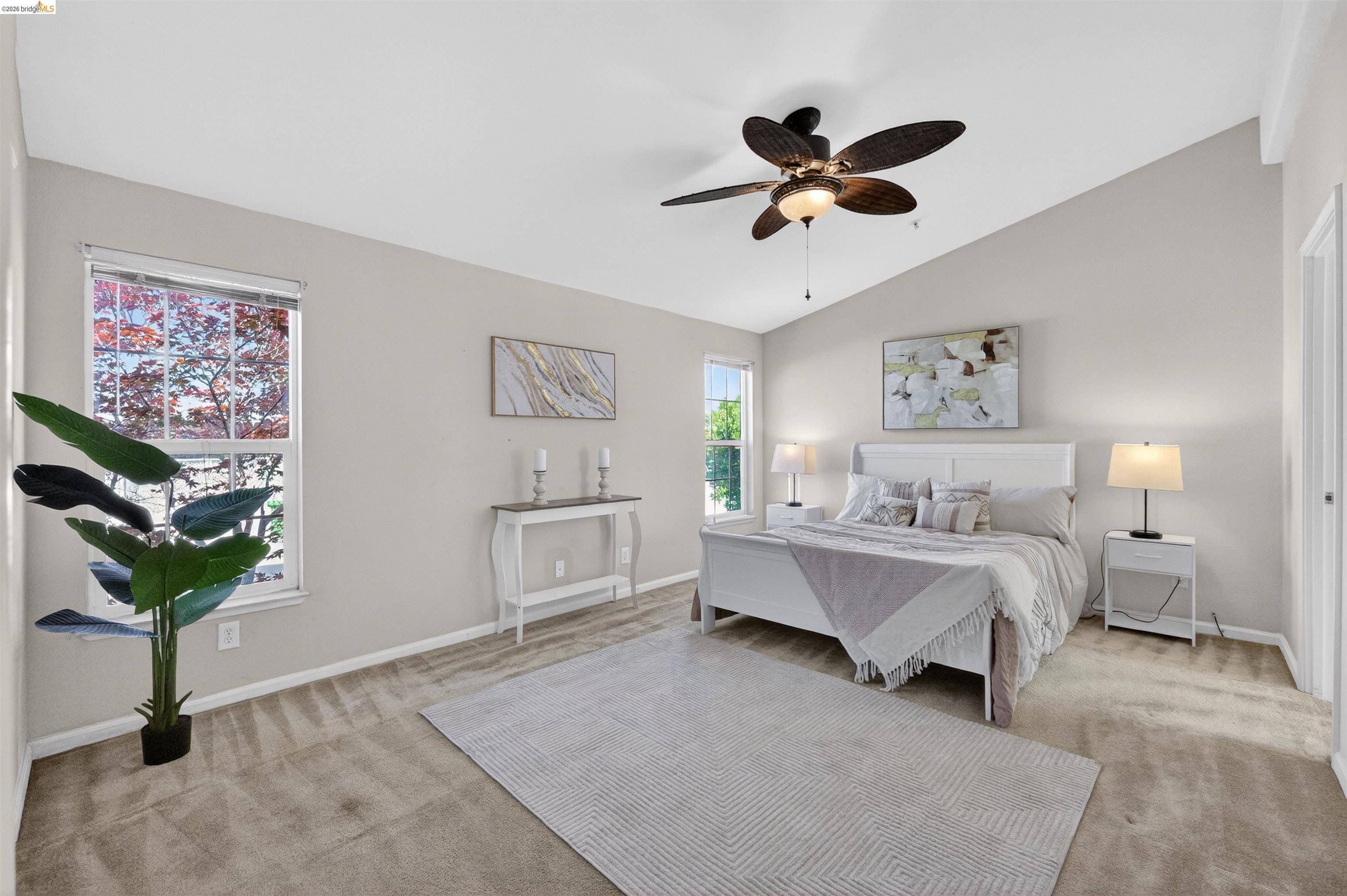 108 Palm Dr