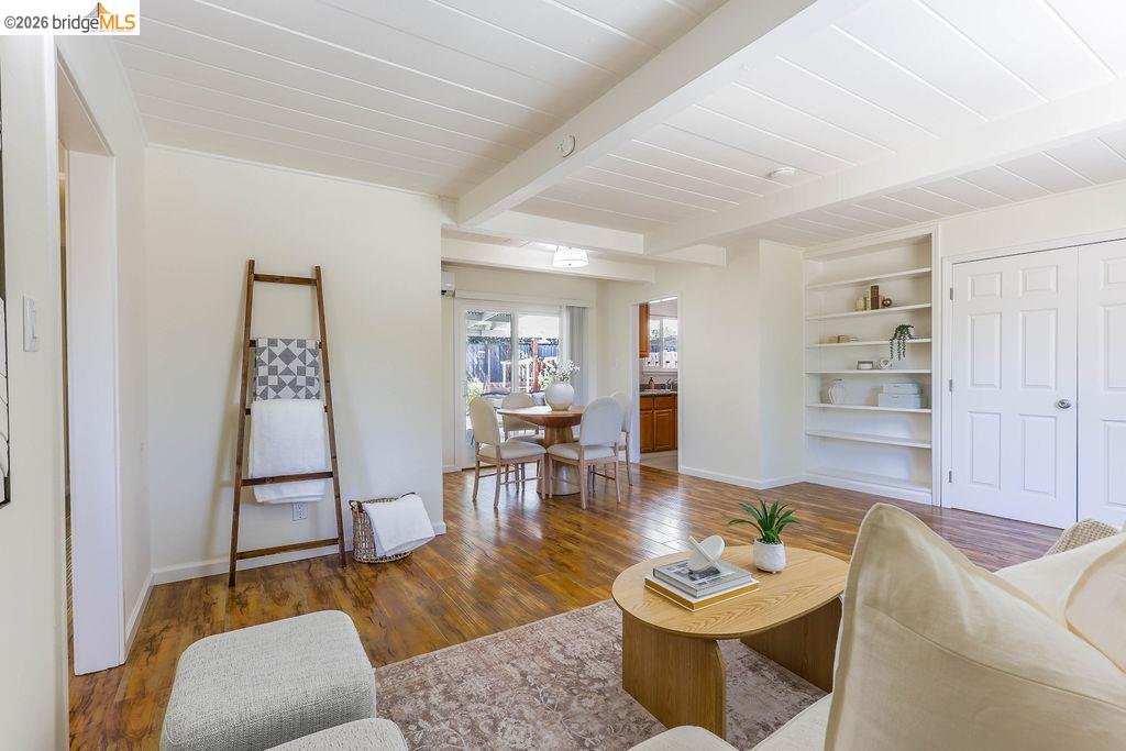 2081 Brook St