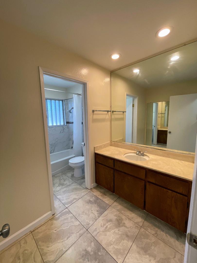 1571 Brookvale DR