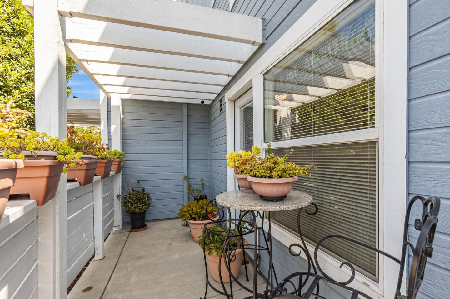 2045 East San Antonio Street