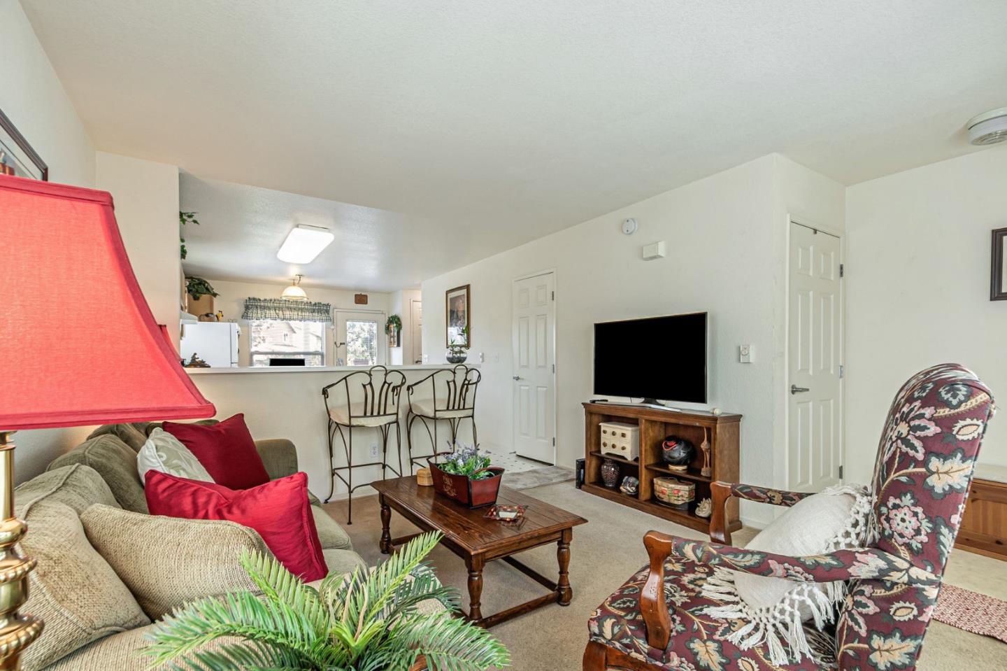 2045 East San Antonio Street