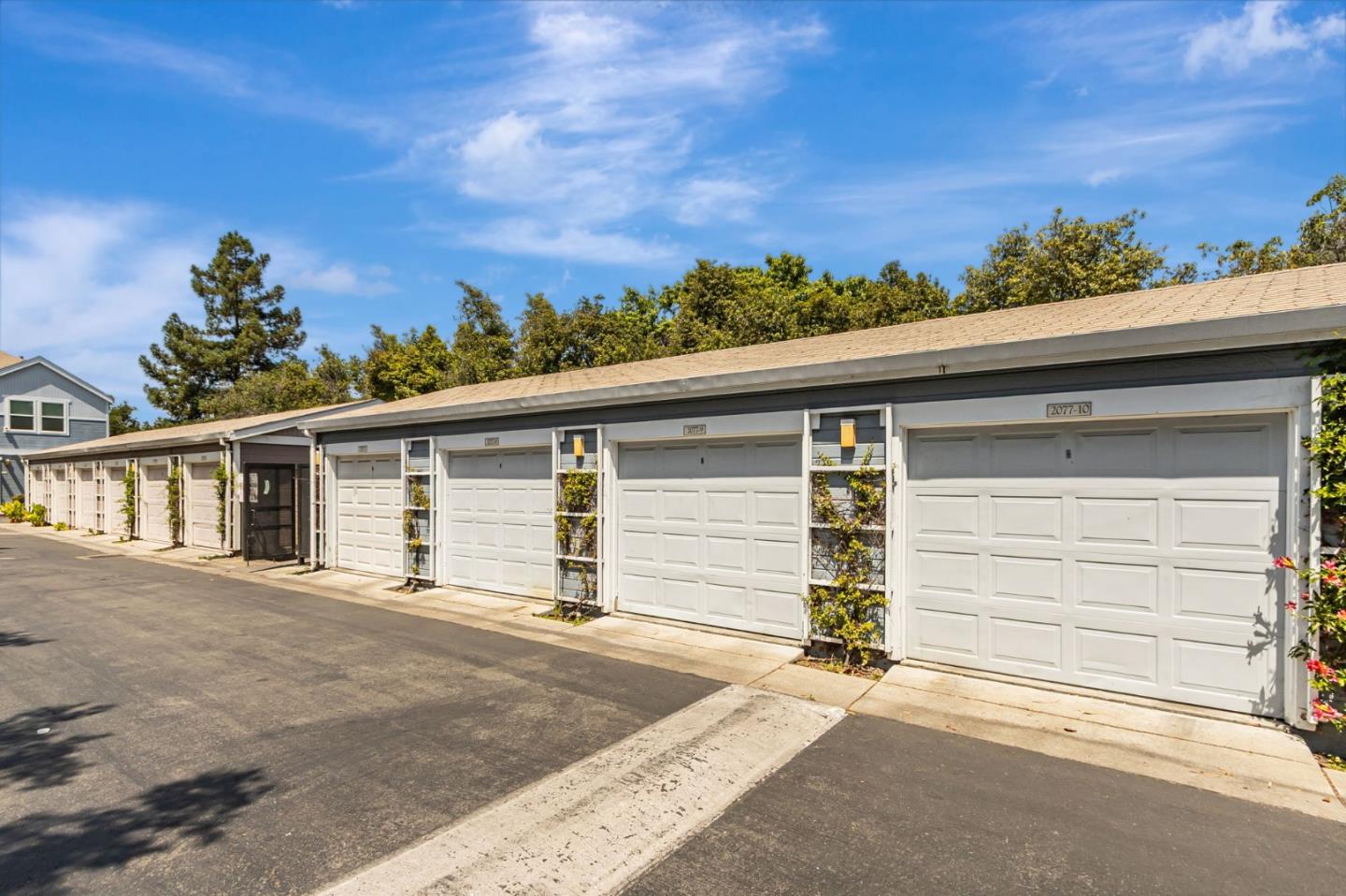 2045 East San Antonio Street