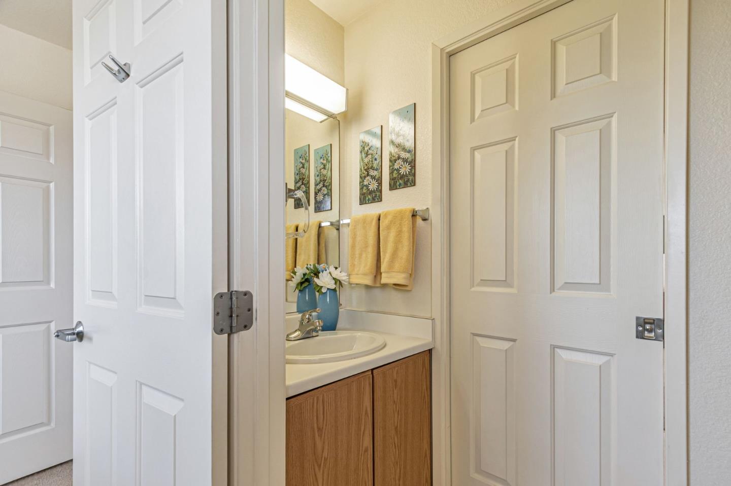 2045 East San Antonio Street