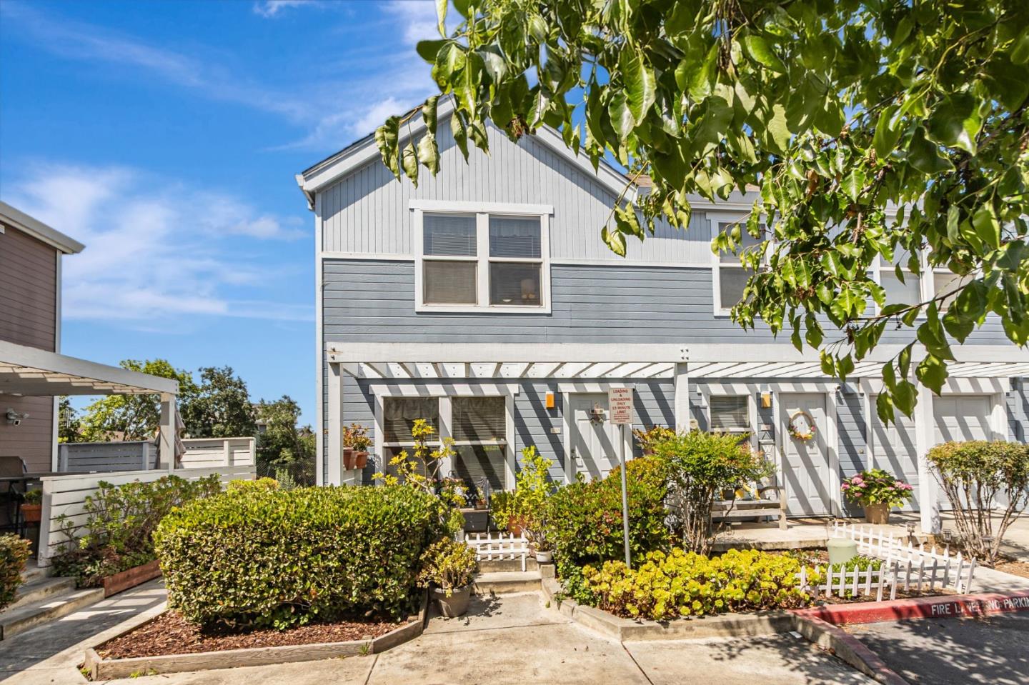 2045 East San Antonio Street