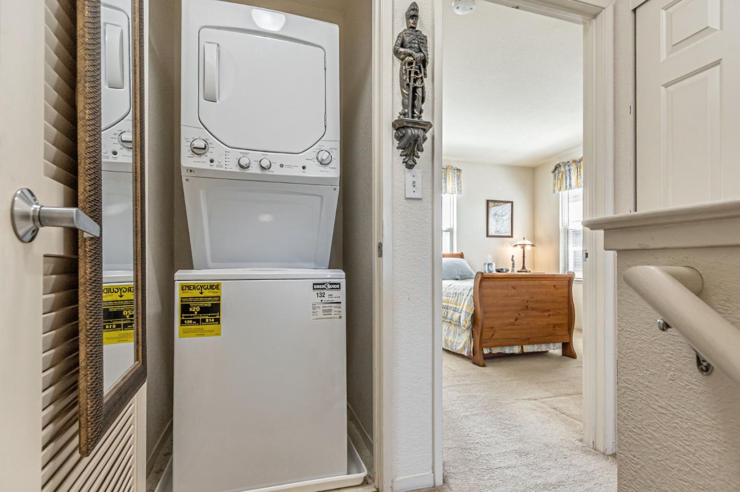 2045 East San Antonio Street