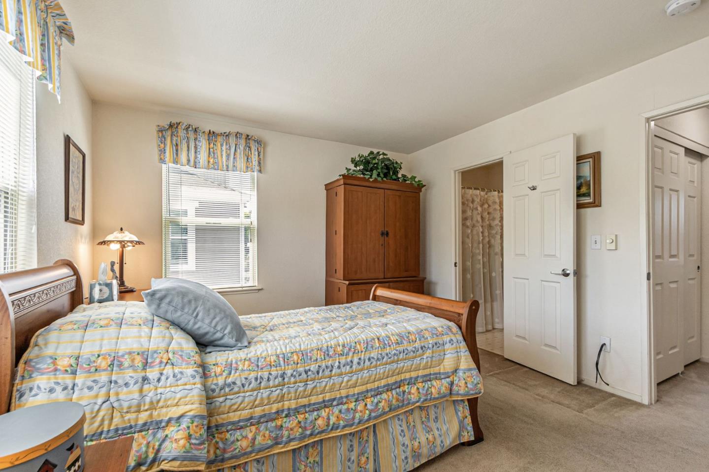 2045 East San Antonio Street