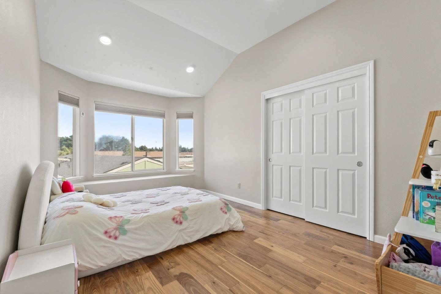 38173 Canyon Oaks Court