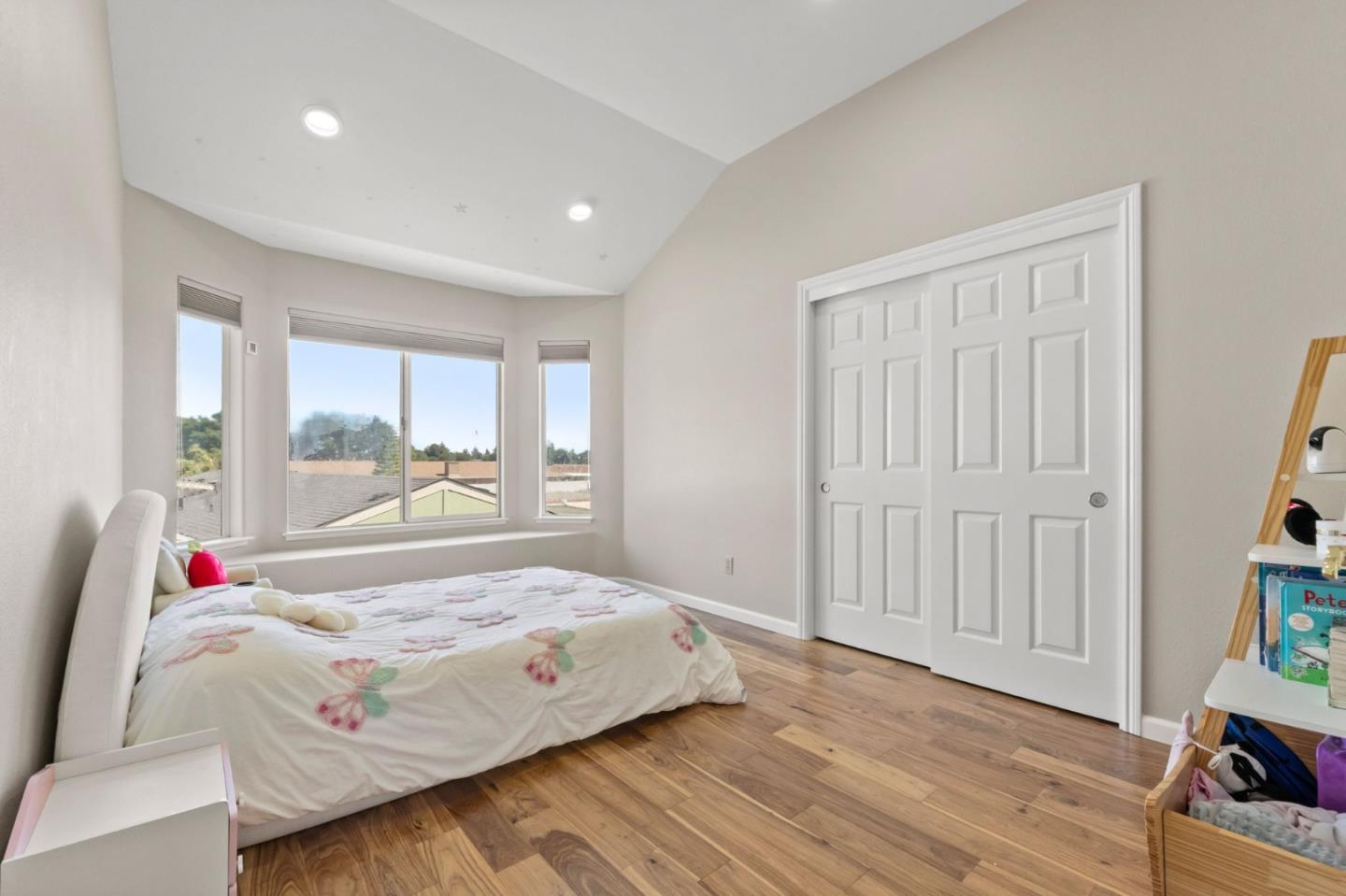 38173 Canyon Oaks Court