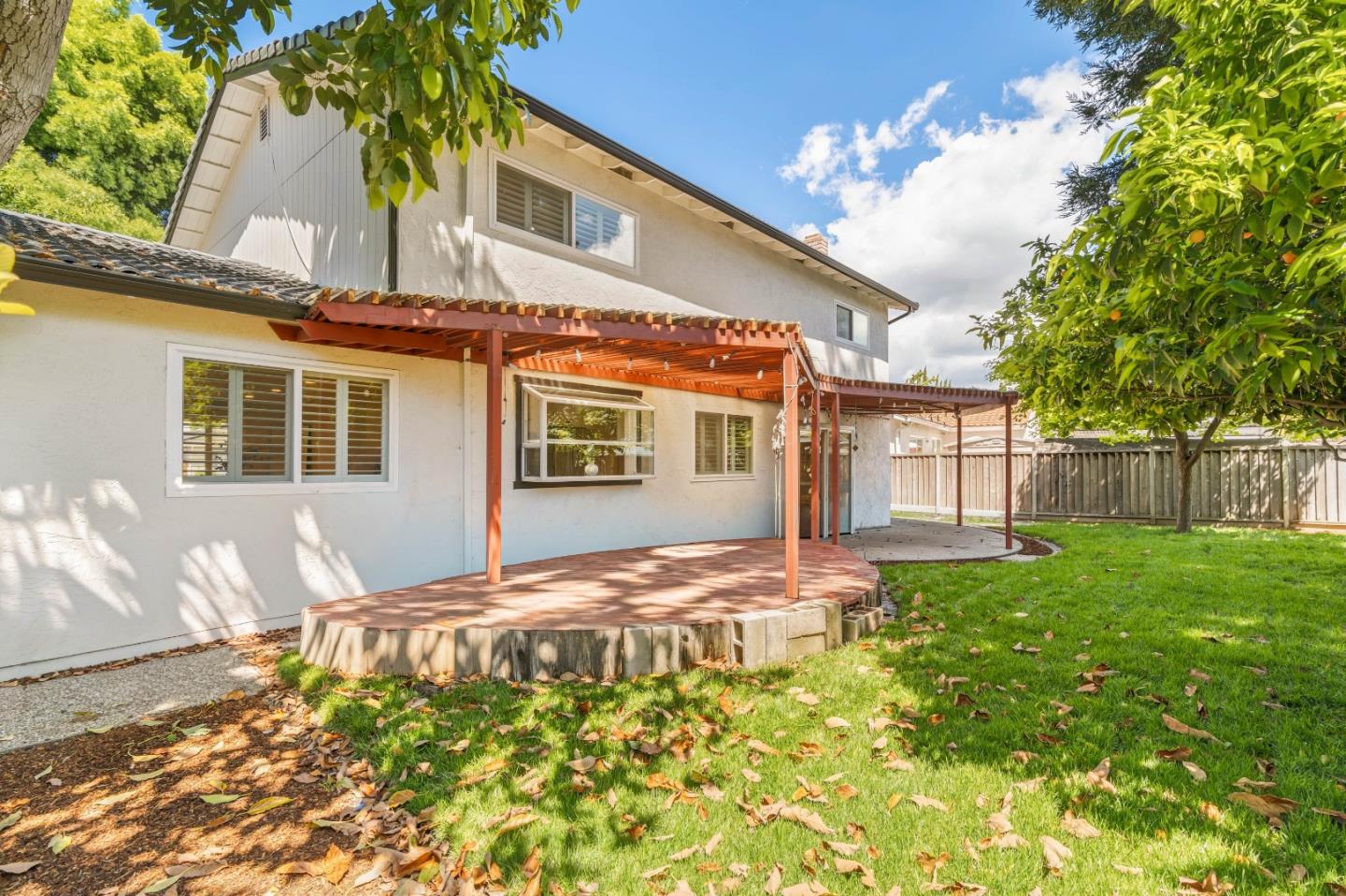 1926 Cape Hilda Place