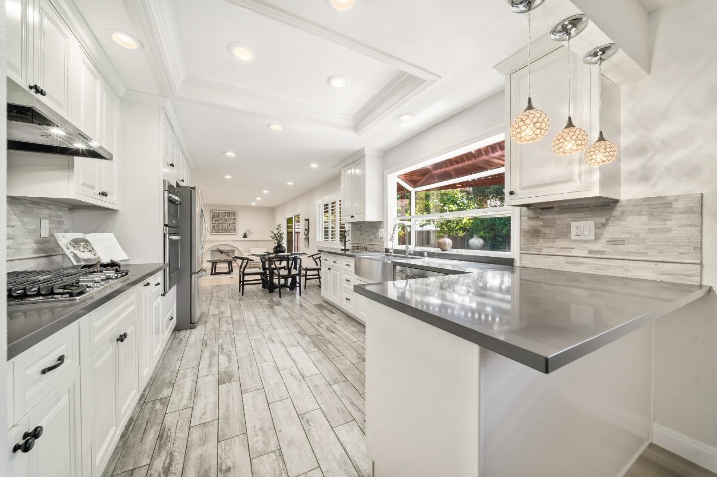 1926 Cape Hilda Place