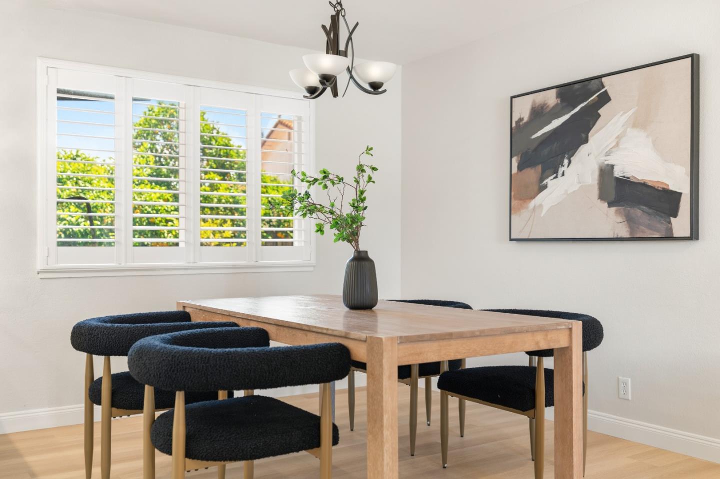 1926 Cape Hilda Place