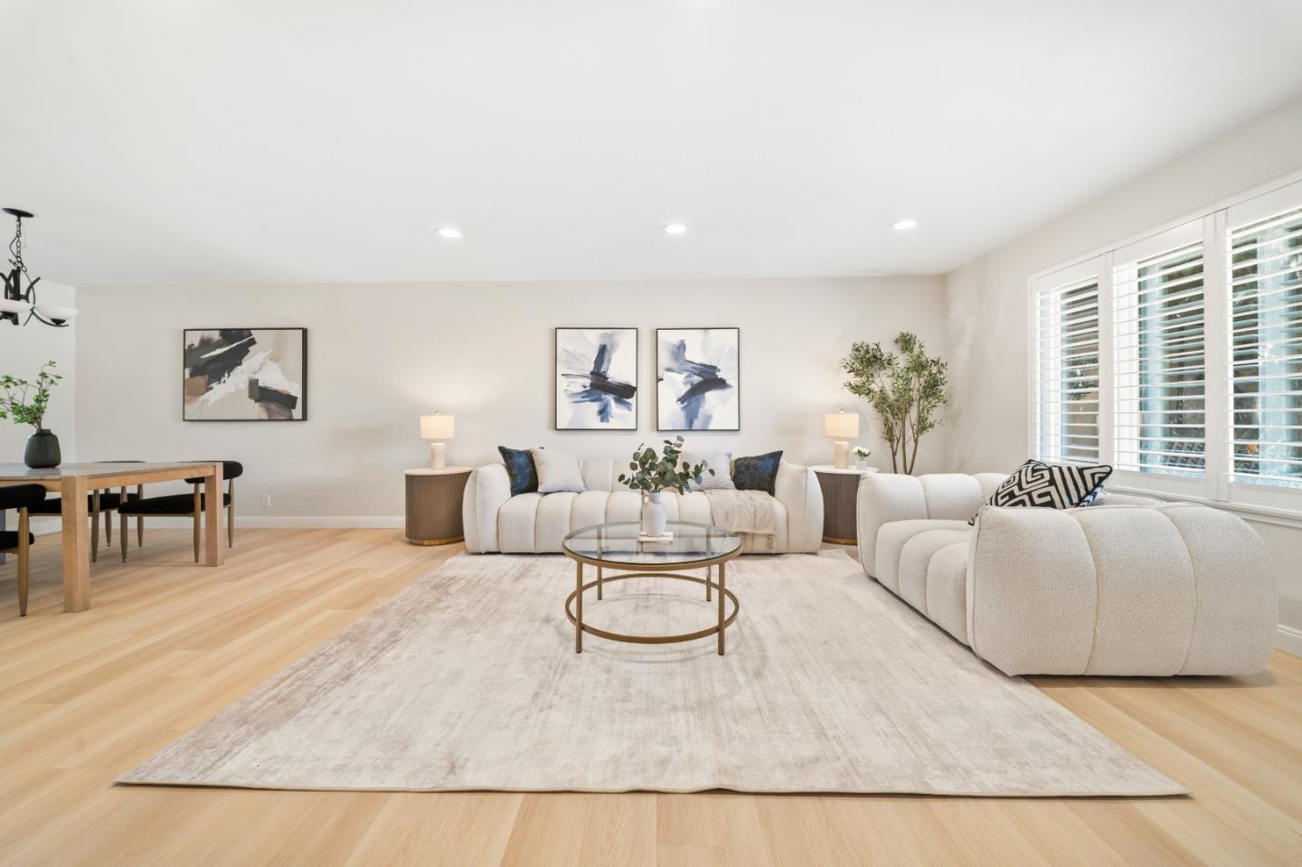 1926 Cape Hilda Place