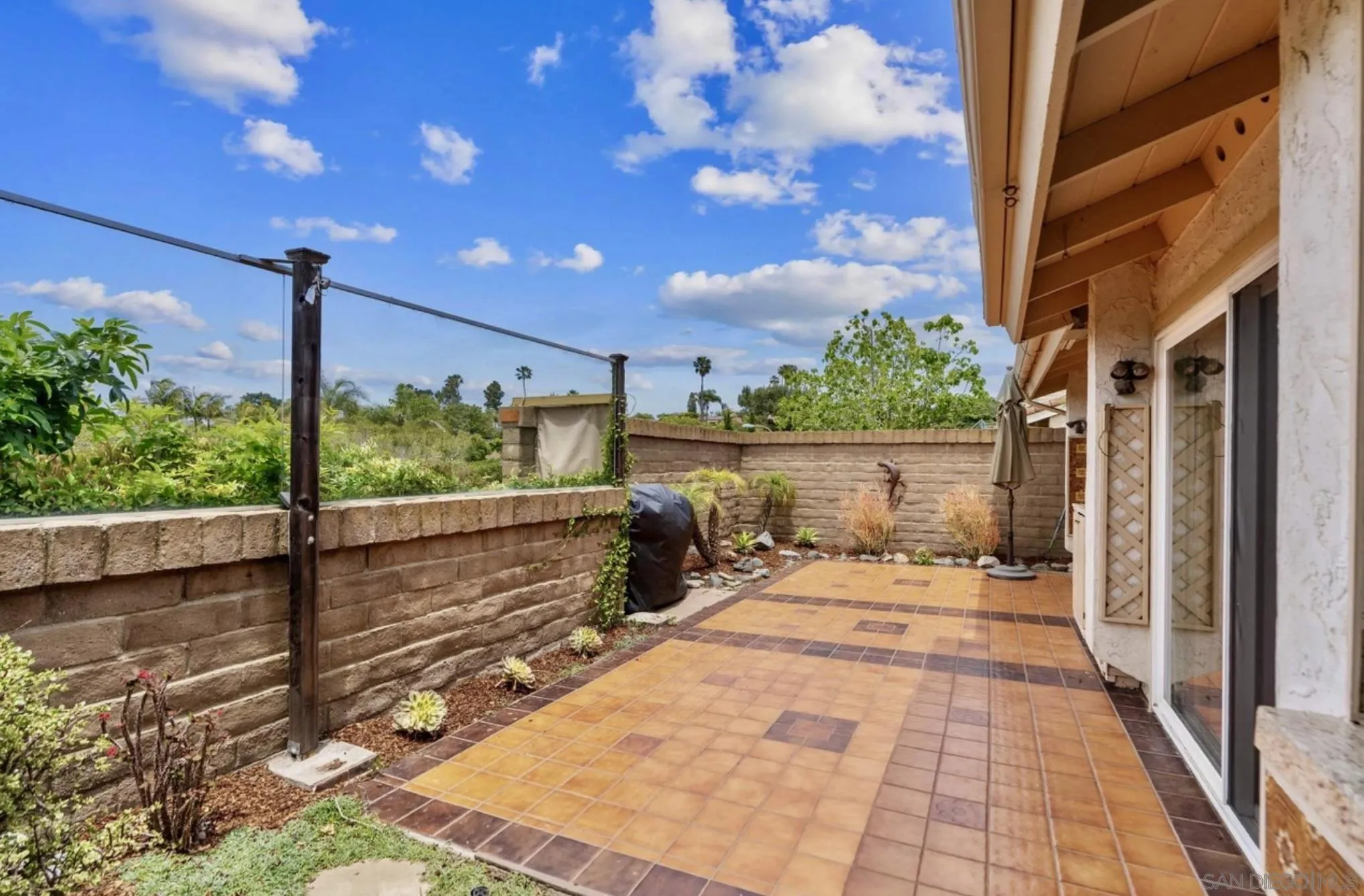 1608 Caminito Asterisco