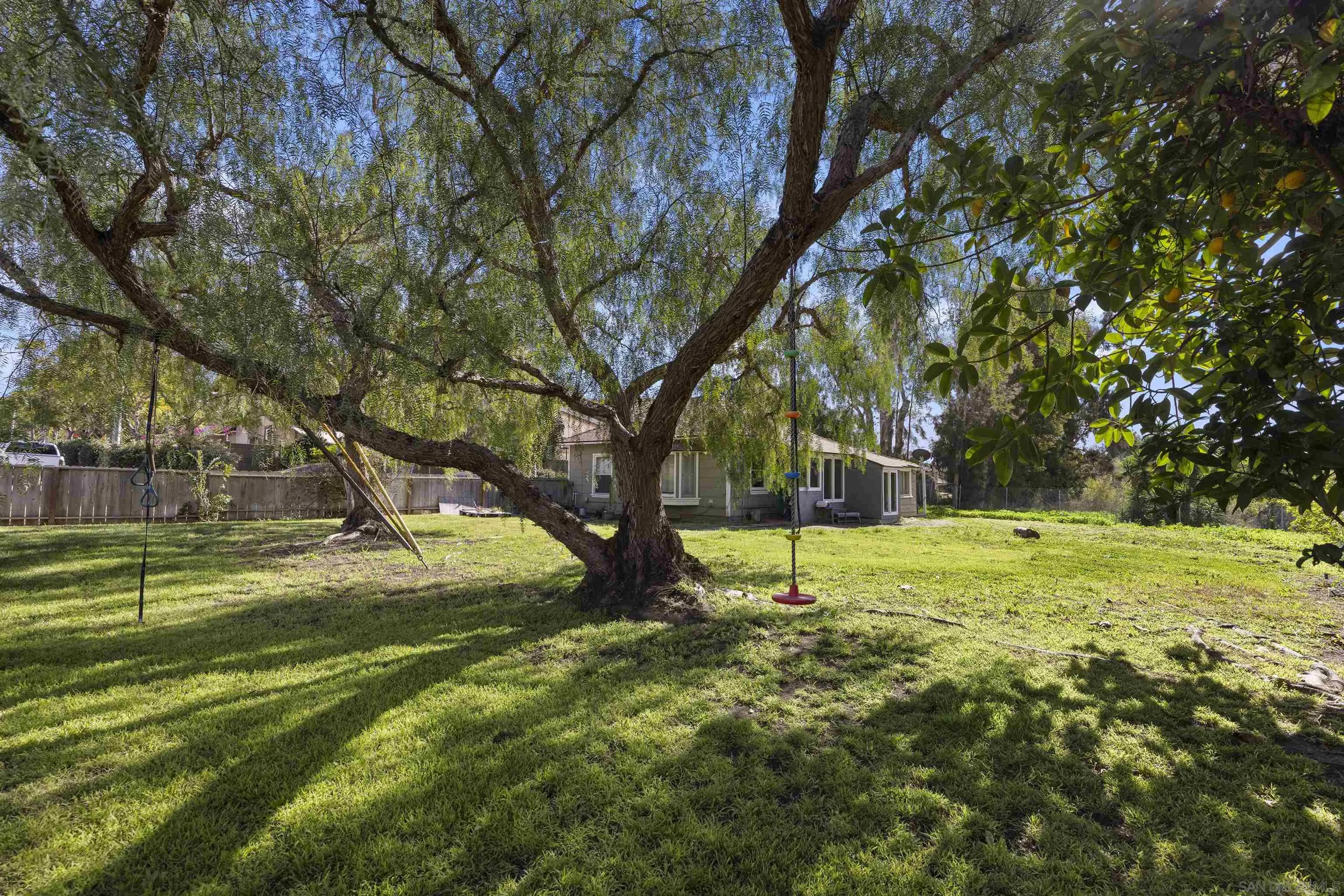 803 & 803 1/2 Taylor Street