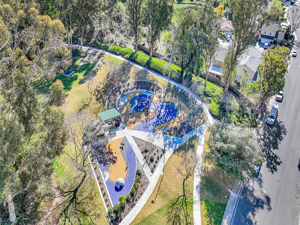 27061 Springwood Circle