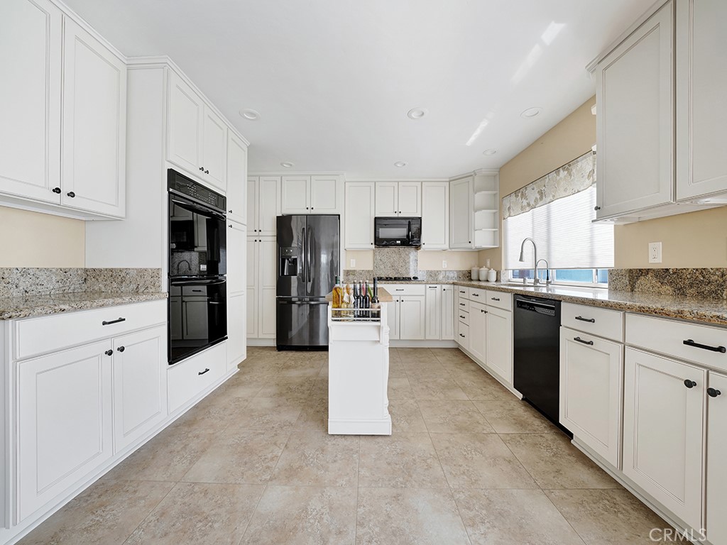 11261 Roanoke Court