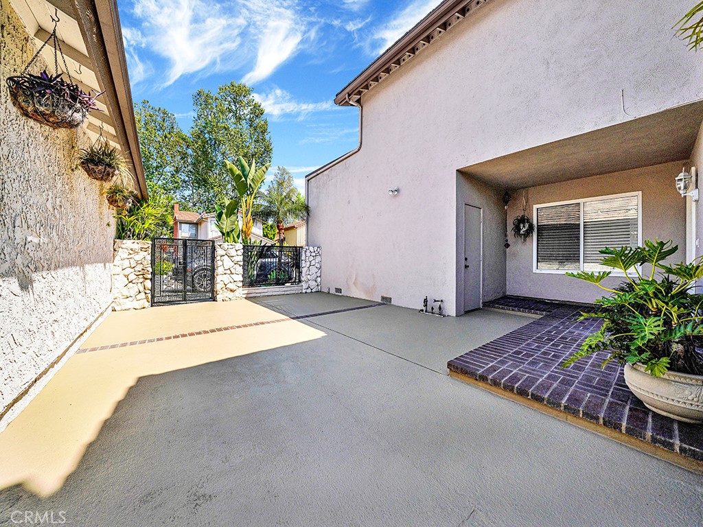 11261 Roanoke Court