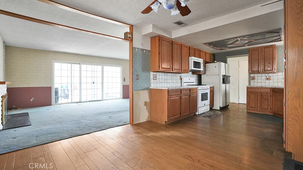 17283 Buttonwood