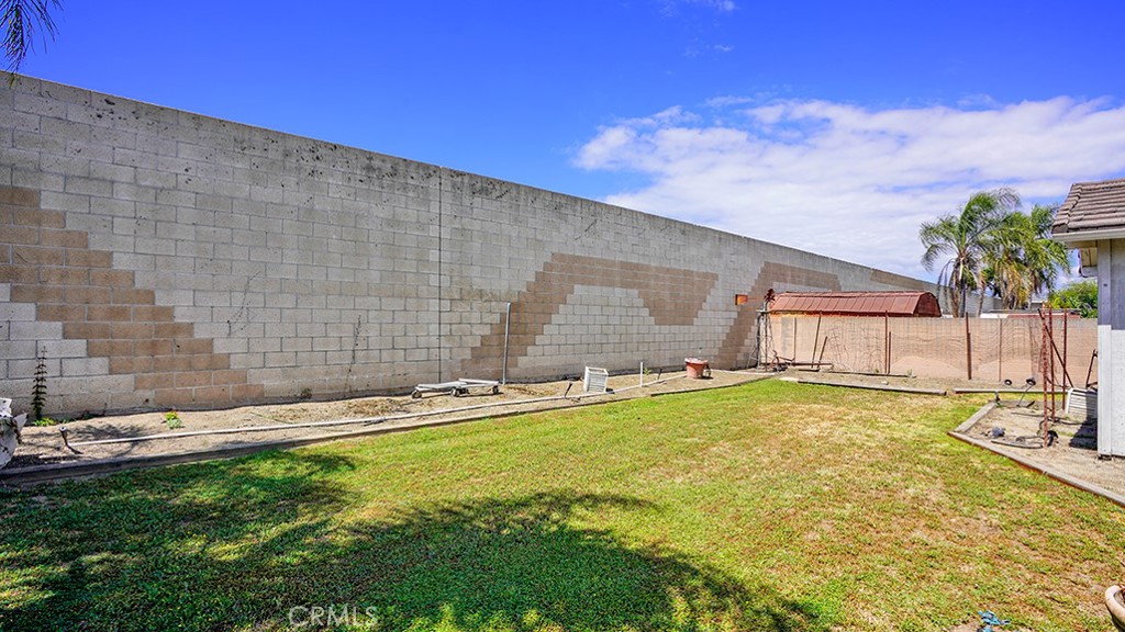 17283 Buttonwood