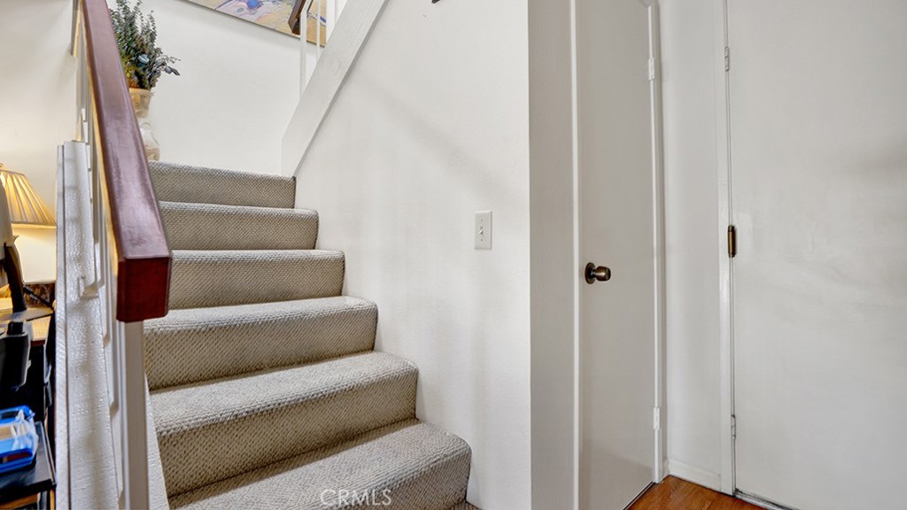 1013 W Orangewood