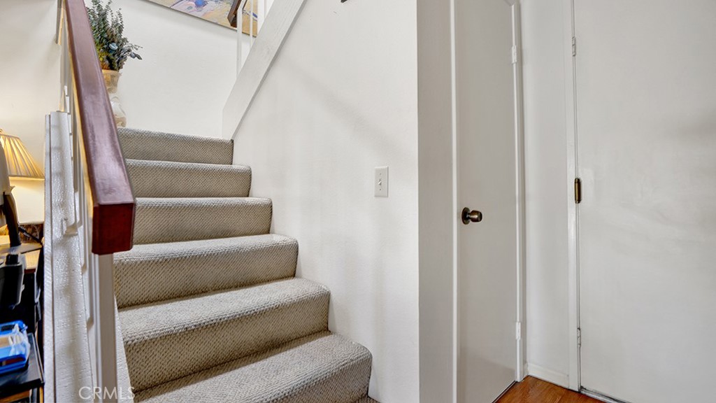 1013 W Orangewood