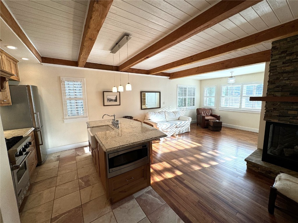 730 Columbine ROAD 21