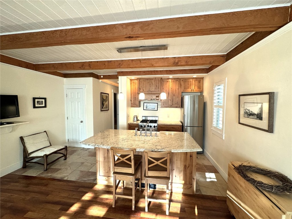 730 Columbine ROAD 21