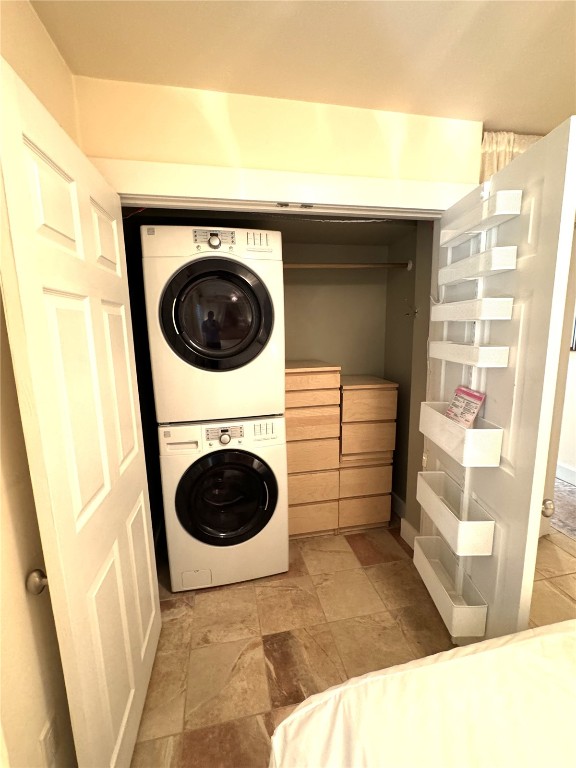 730 Columbine ROAD 21