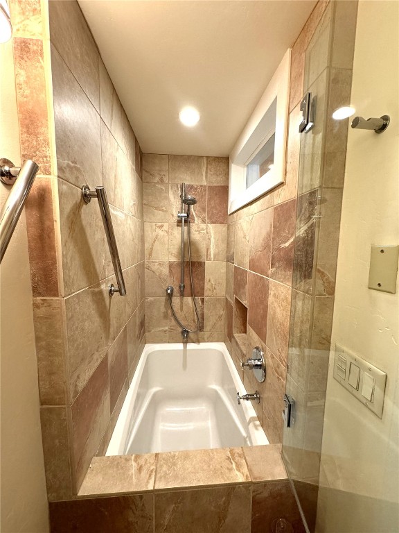 730 Columbine ROAD 21