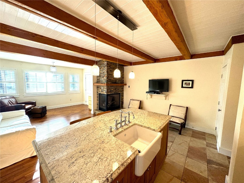 730 Columbine ROAD 21