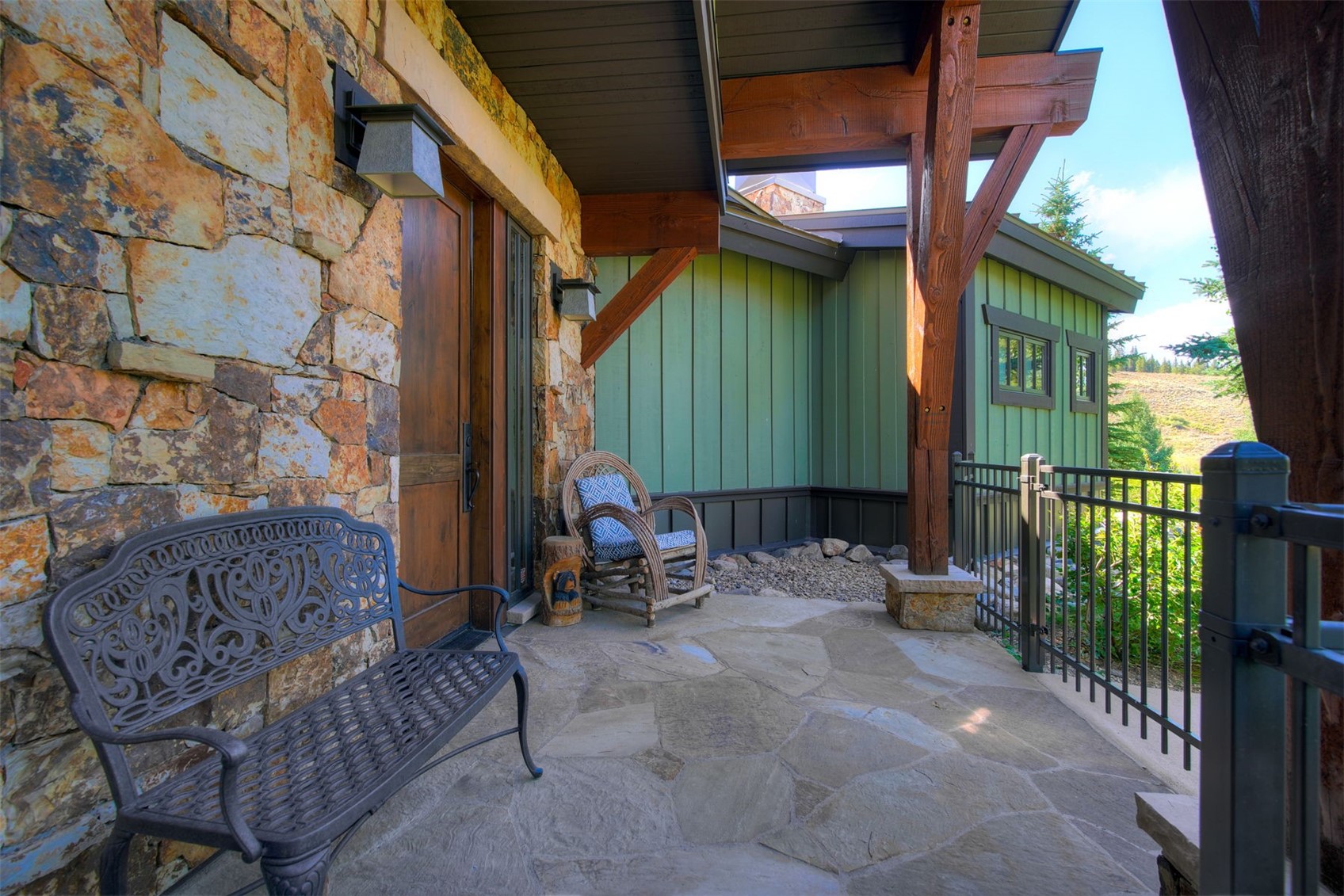 211 Shores LANE