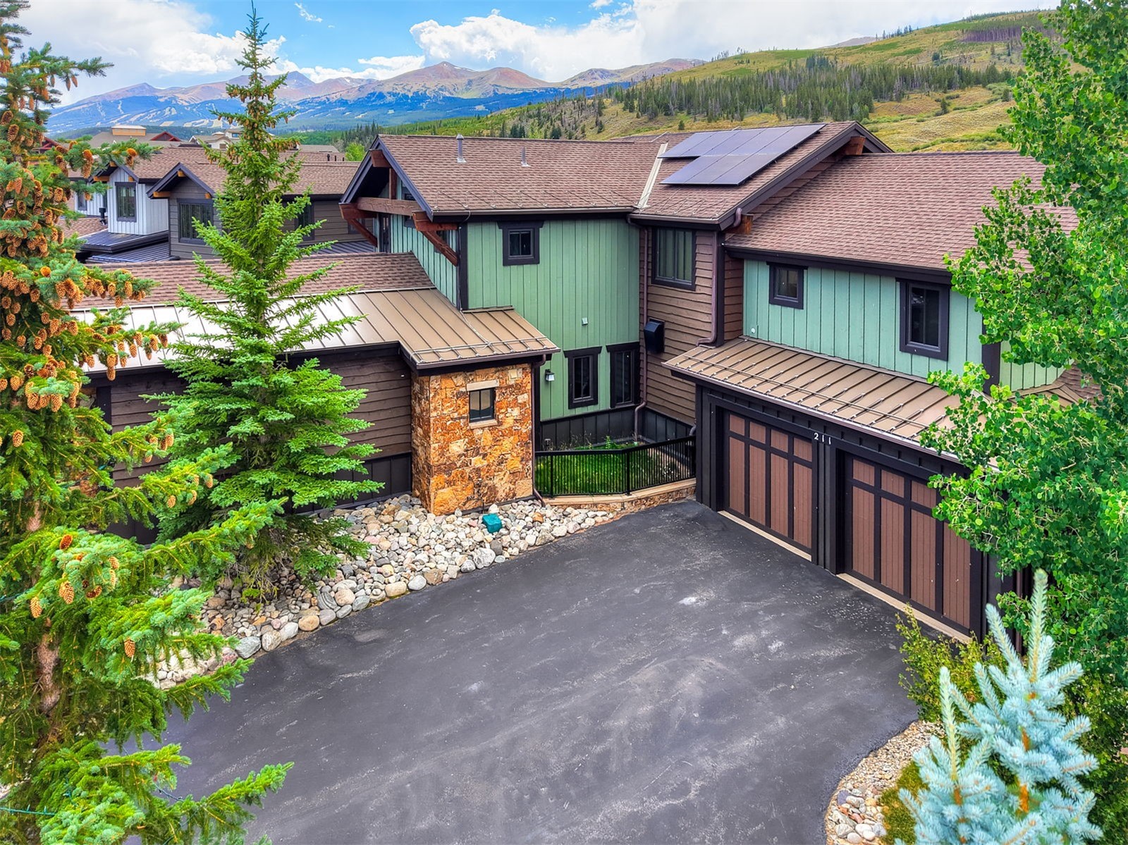 211 Shores LANE