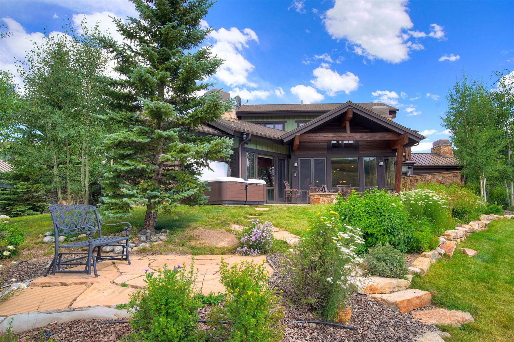 211 Shores LANE
