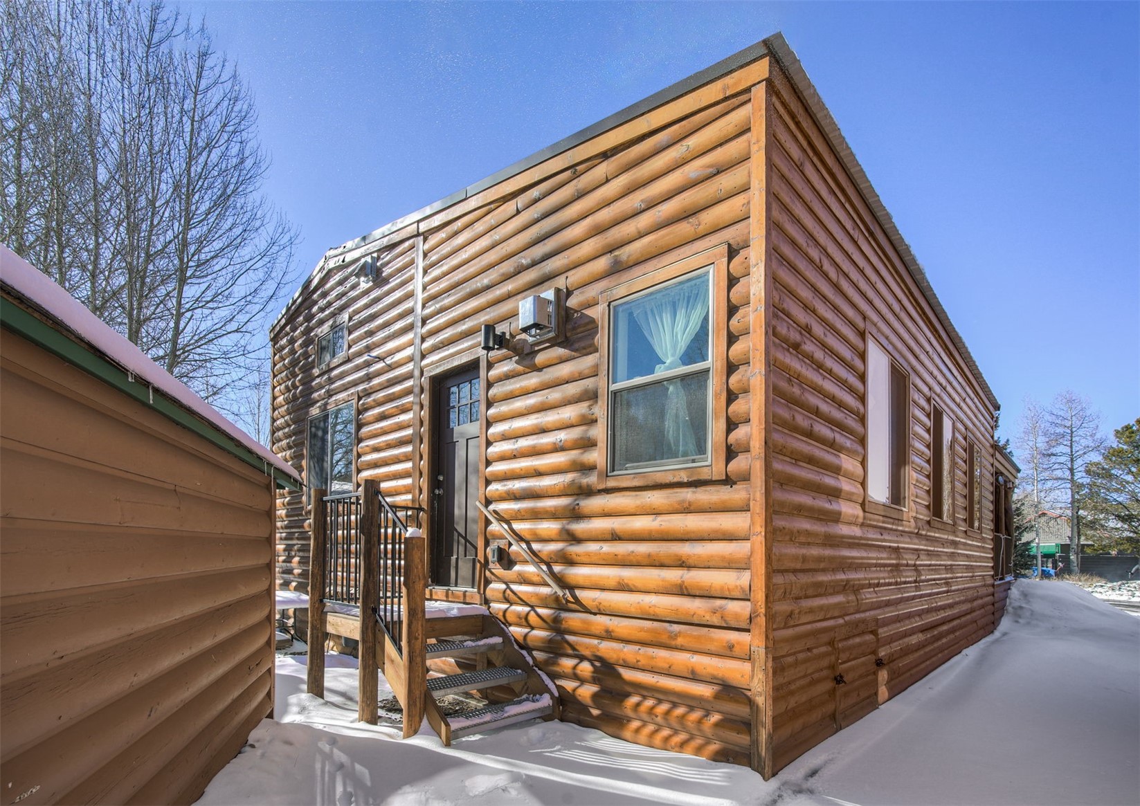 85 Revett DRIVE 26