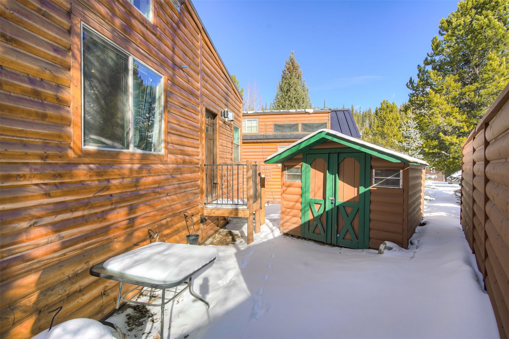85 Revett DRIVE 26