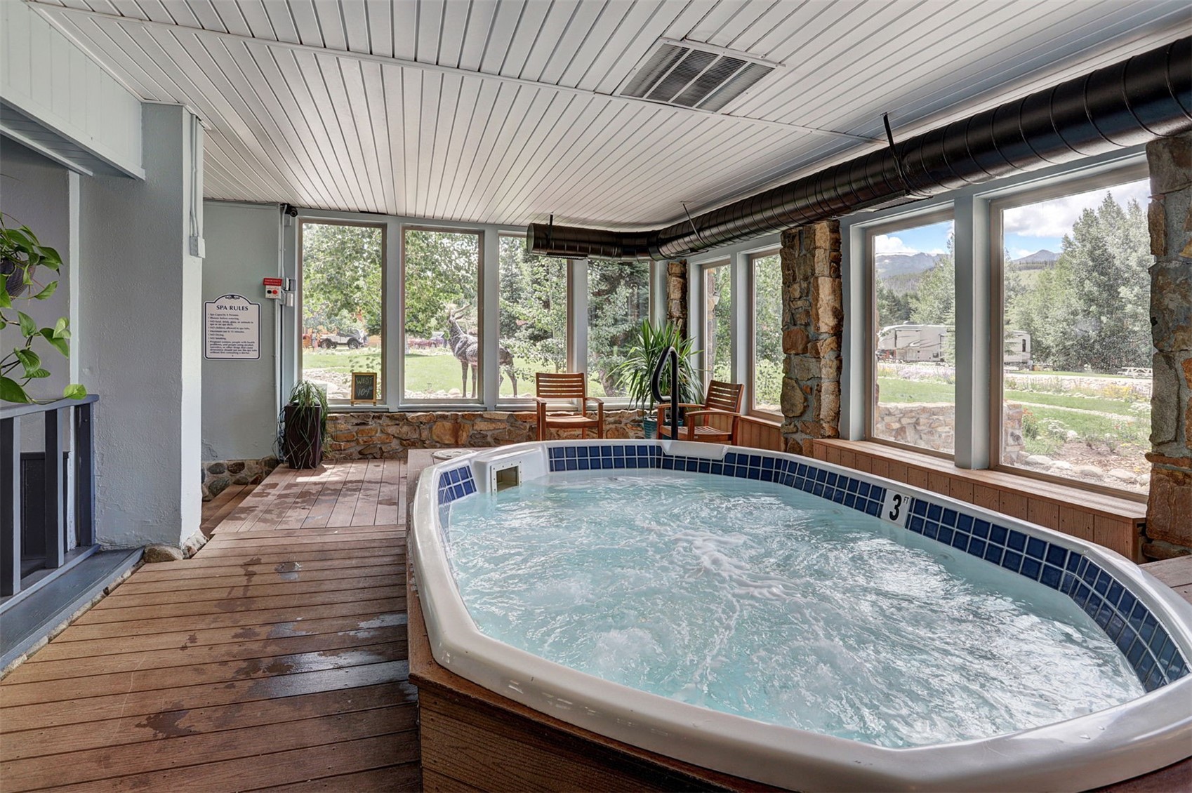 85 Revett DRIVE 26