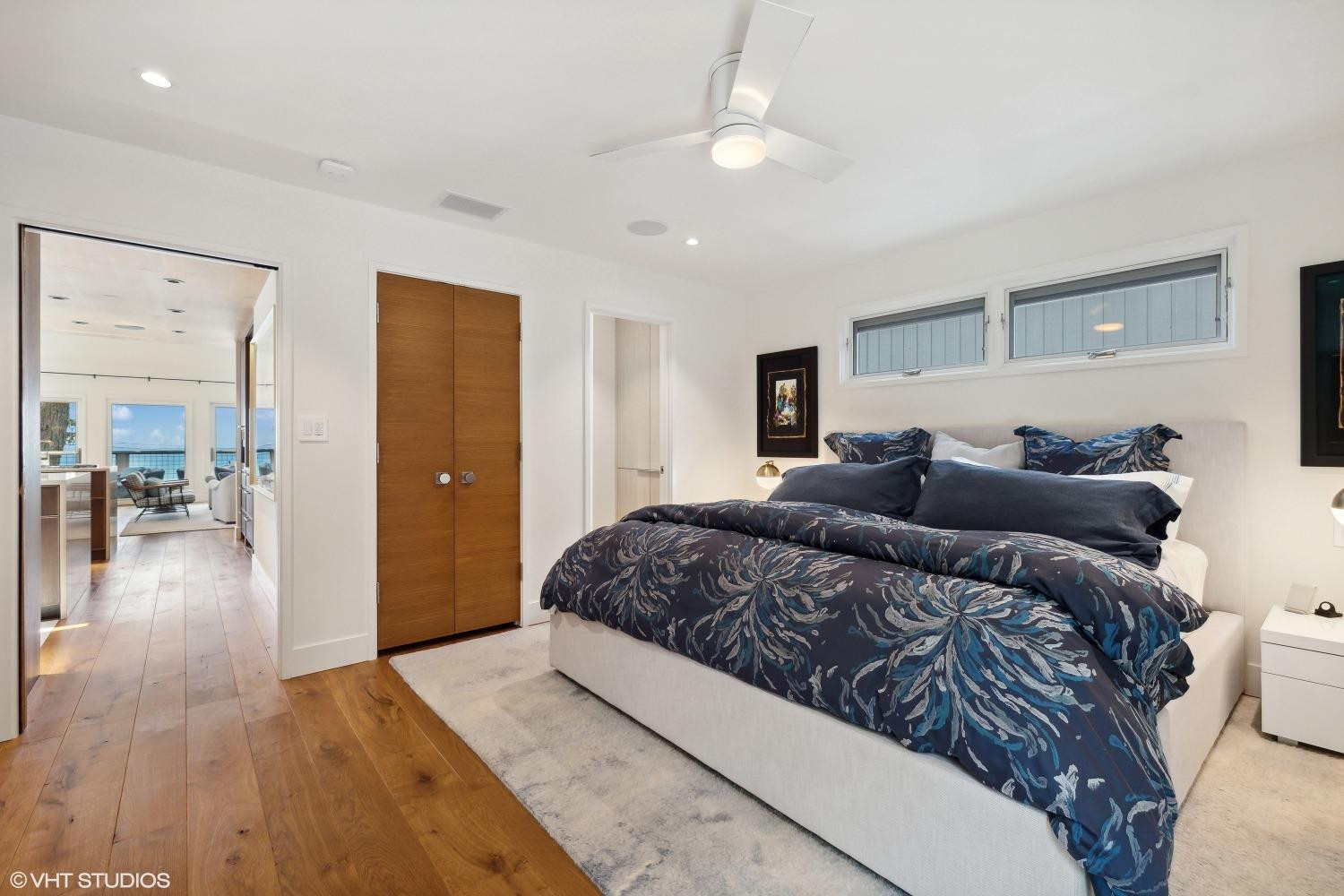 2931 Lake Shore Drive