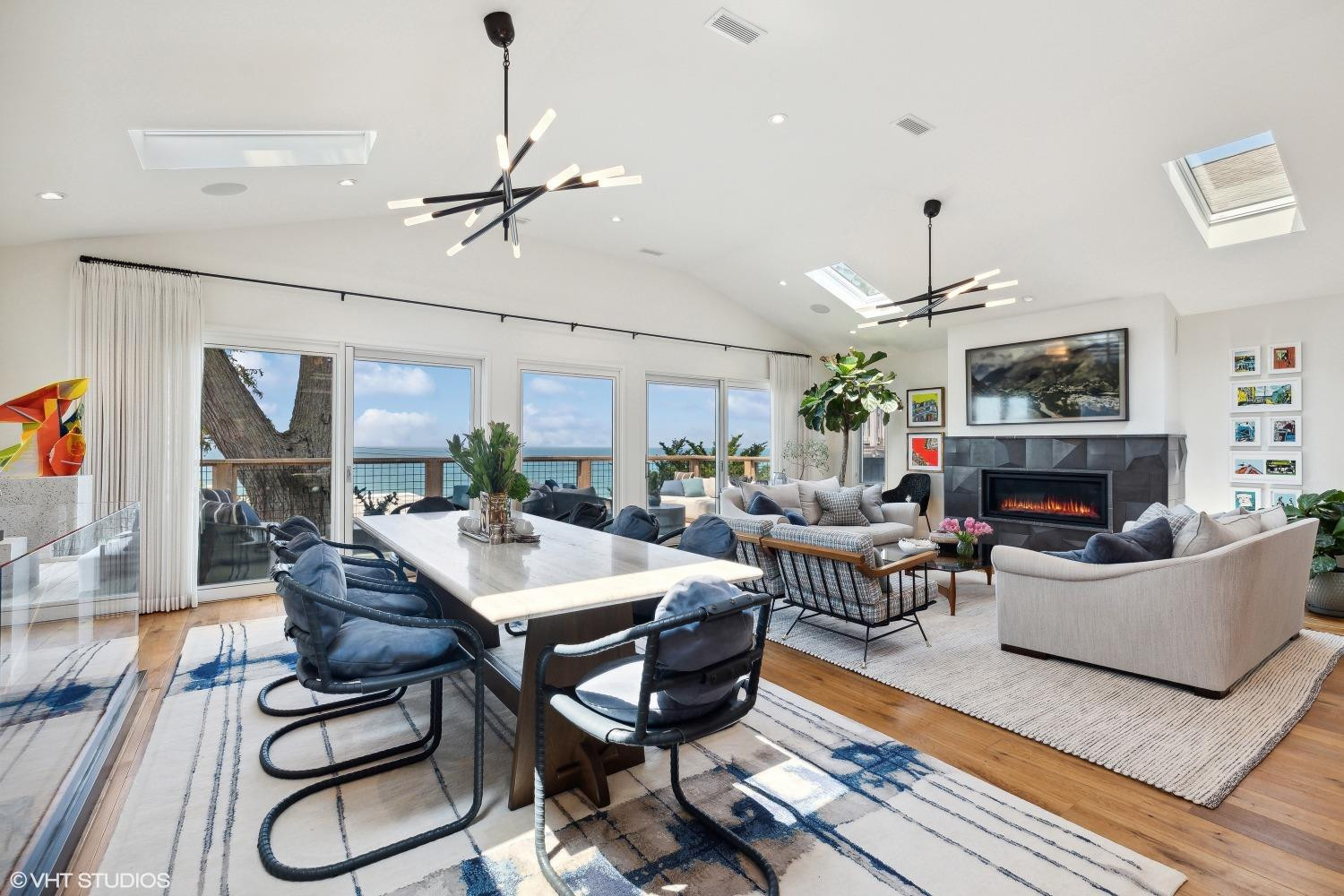 2931 Lake Shore Drive