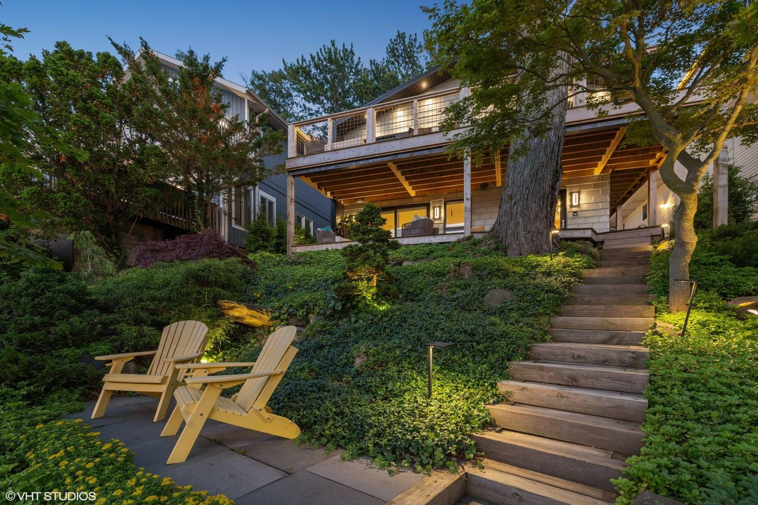 2931 Lake Shore Drive