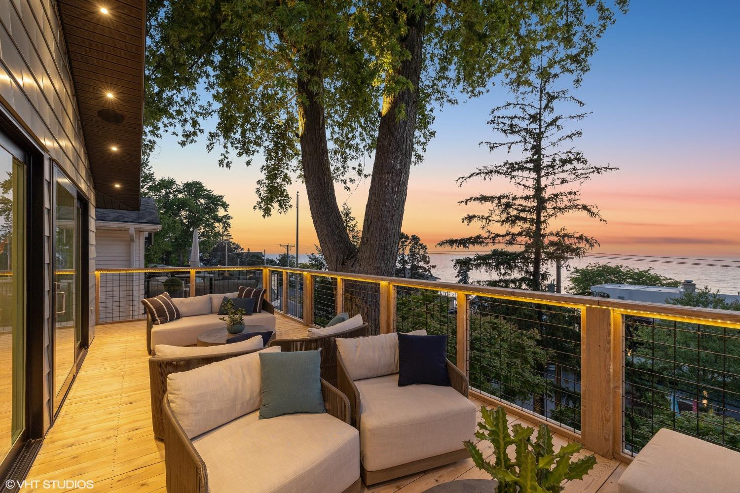 2931 Lake Shore Drive