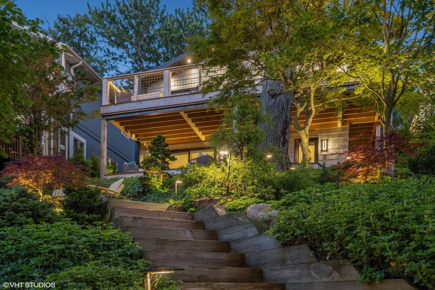 2931 Lake Shore Drive