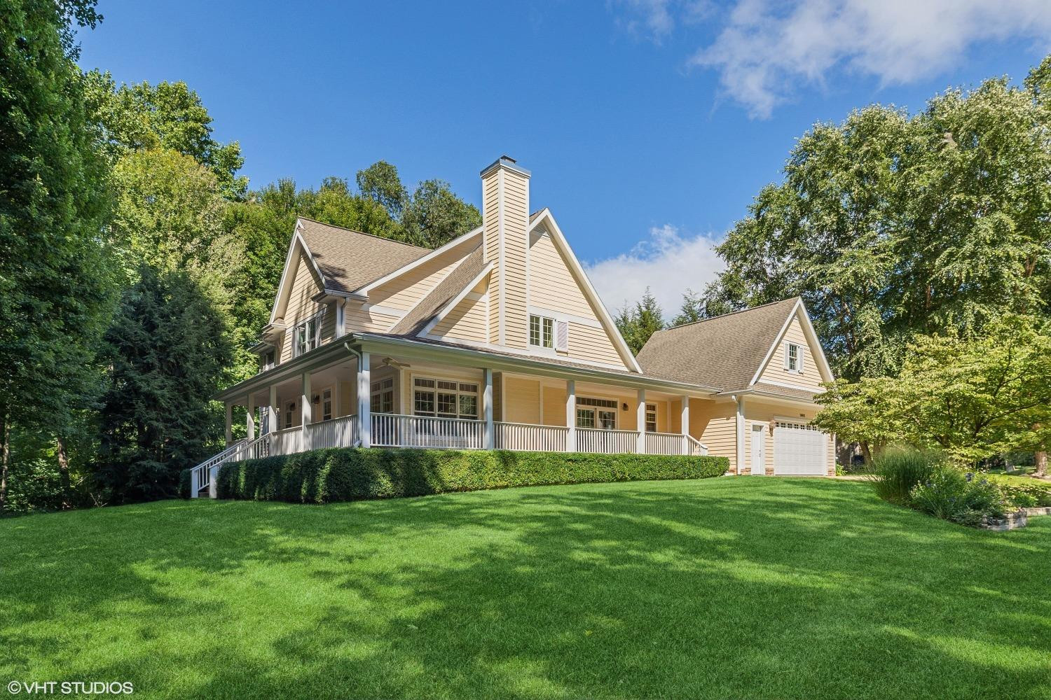 2602 Grande Mere Drive