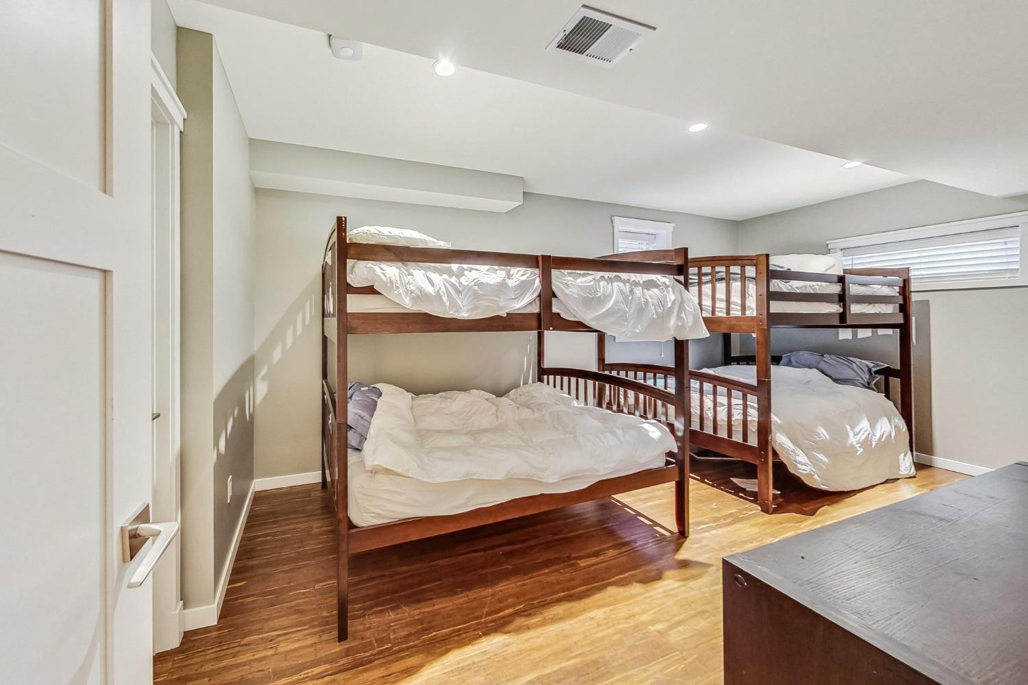 2714 Lake Shore Drive