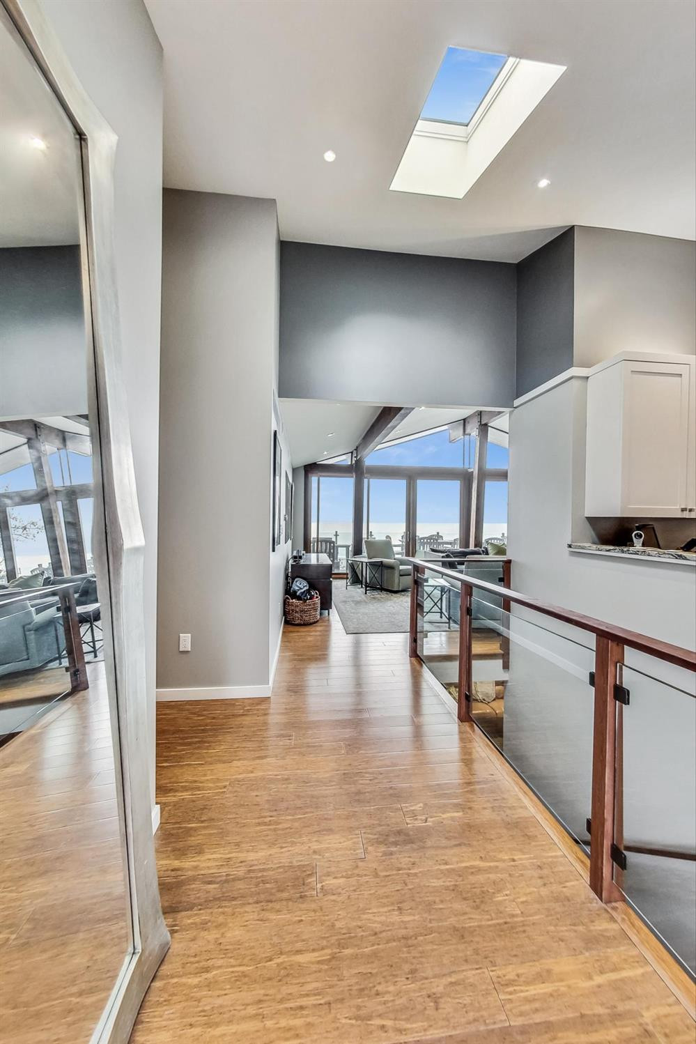 2714 Lake Shore Drive