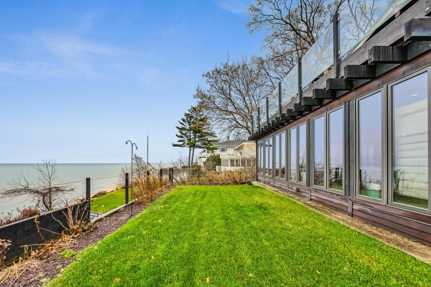 2714 Lake Shore Drive