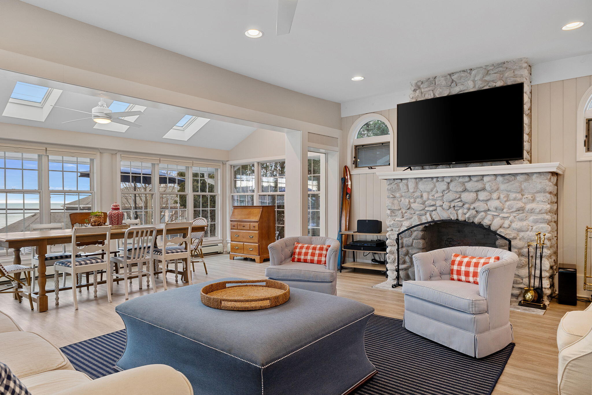 1625 Lake Shore Drive