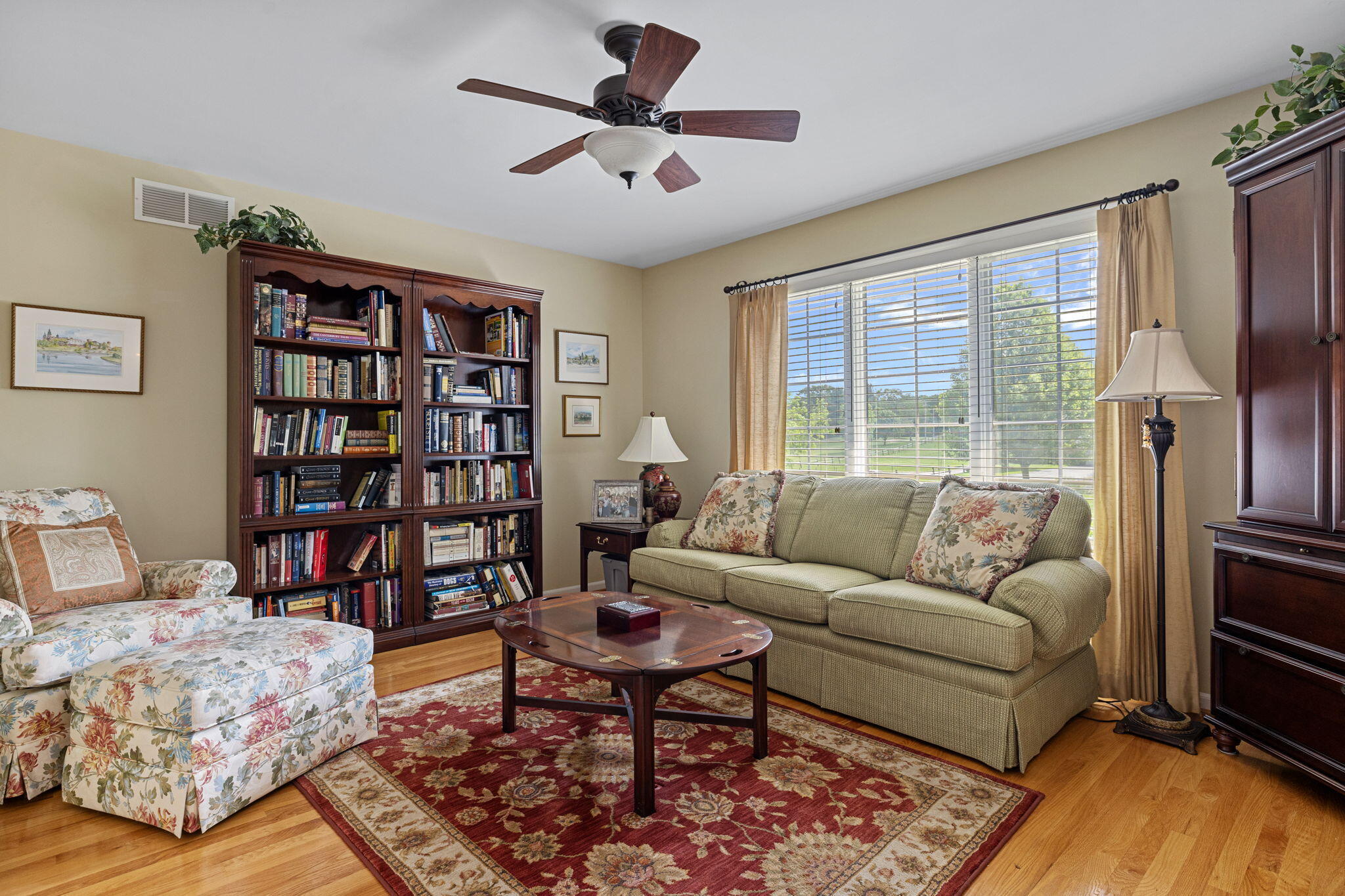 3224 N Briar Leaf Court