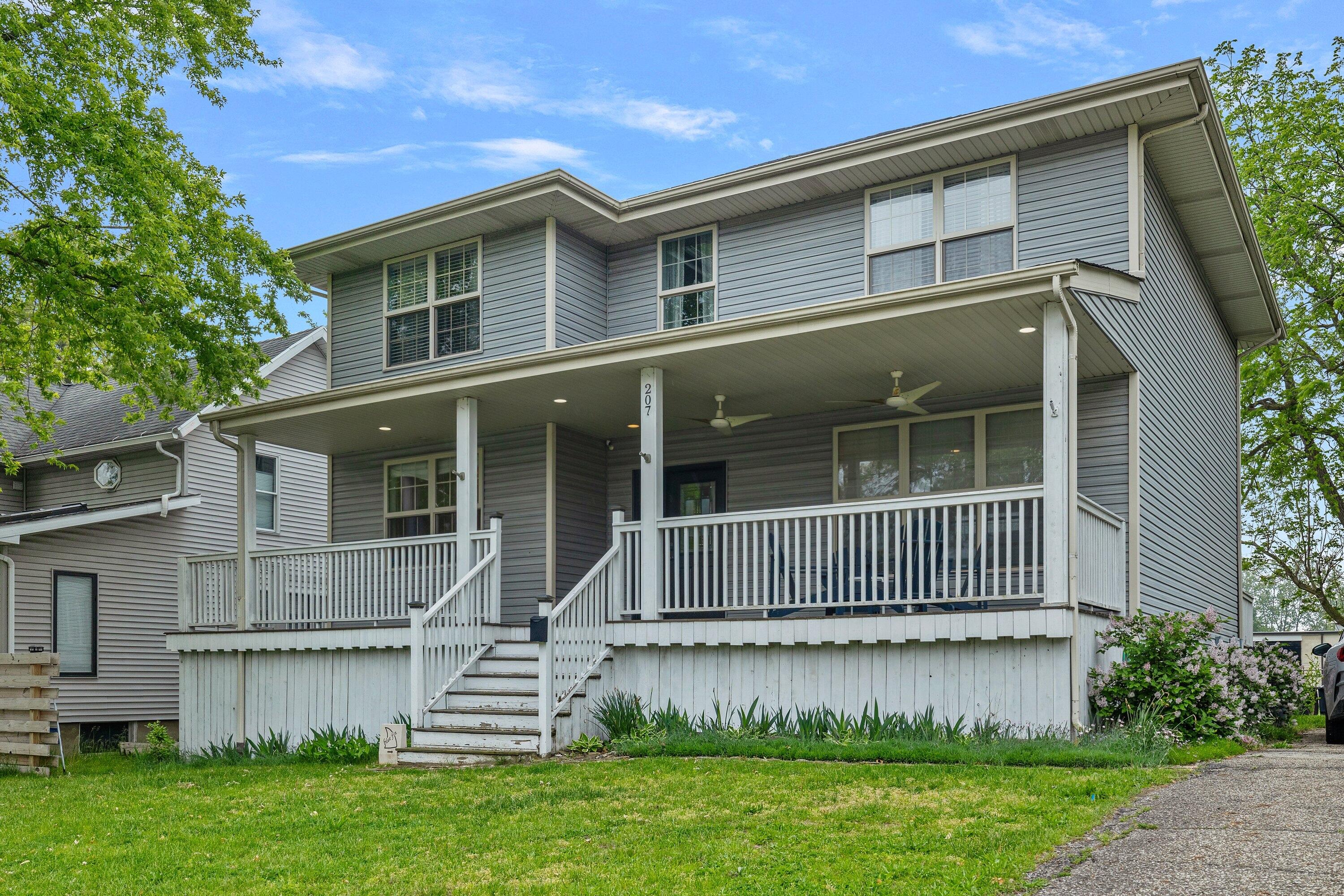 207 Fogarty Street