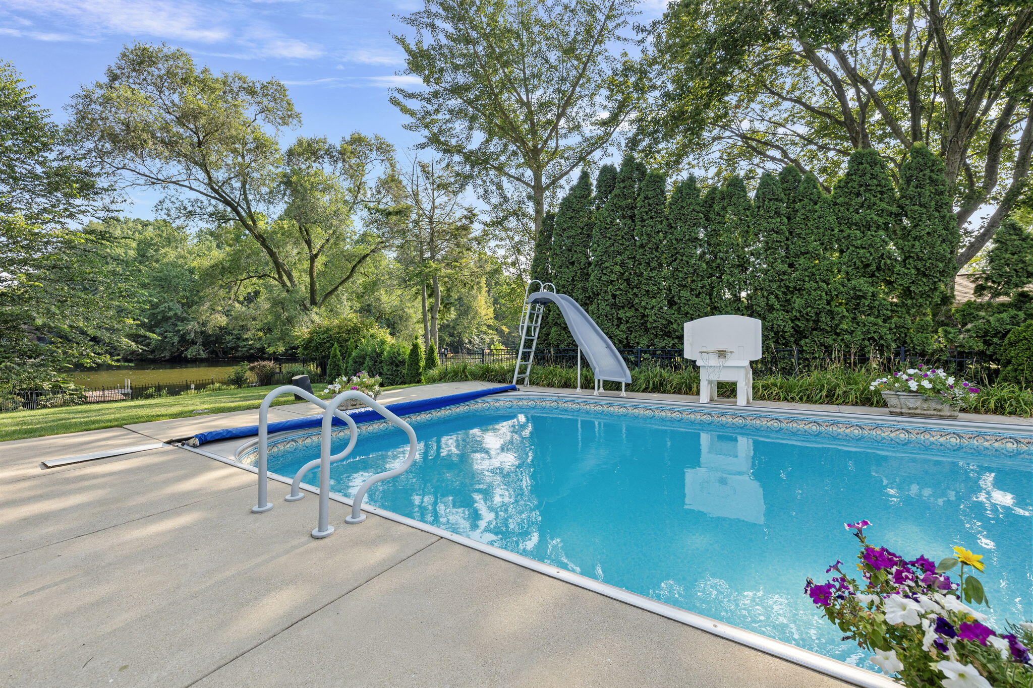 2609 Fairway Drive